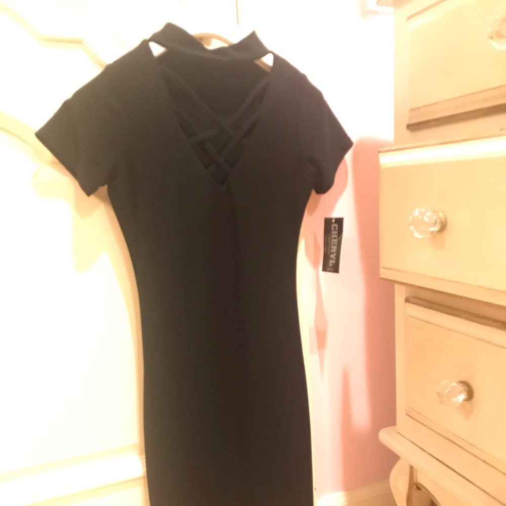 Black short sleeve dress